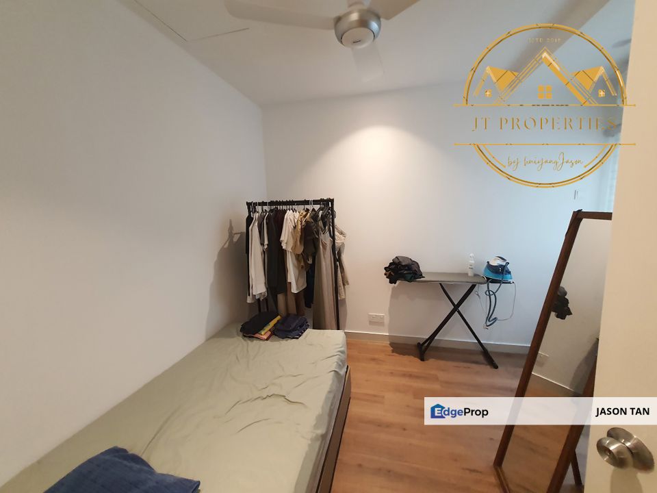 Elegan Residensi, Taman Putra Perdana, Puchong [ TOWNHOUSE LOWER UNIT 🌈 RENOVATED 22X75 3ROOM2BATH GATEDGUARDED ], Selangor, Puchong