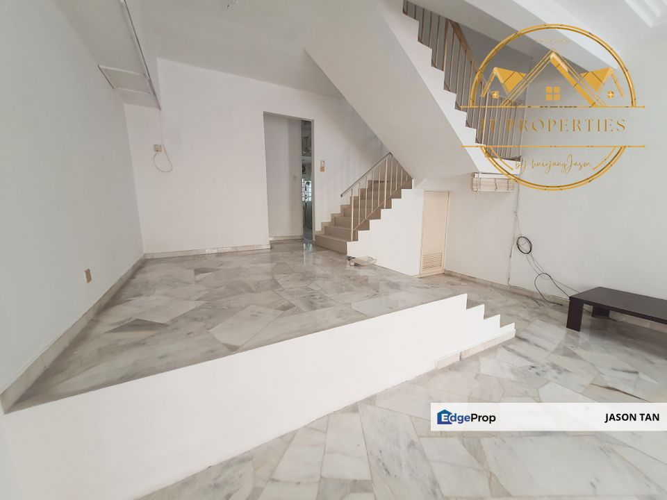 Taman Universiti Indah, Seri Kembangan, 2 Storey House [ SLIGHT RENO WET&DRYKITCHEN 🌈 18X65 EXTENDEDBACKKITCHEN EXTENDEDFRONTROOM ] , Selangor, Seri Kembangan