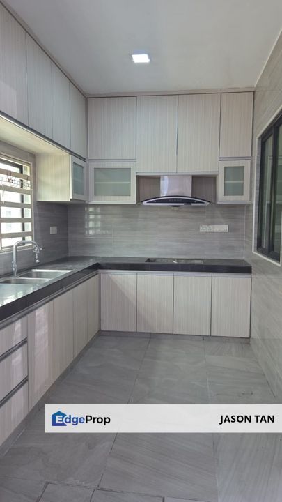 Taman Gembira, Telok Gadong, Klang [ FULLRENOVATED 🌈 22x75 EXTENDED ], Selangor, Klang