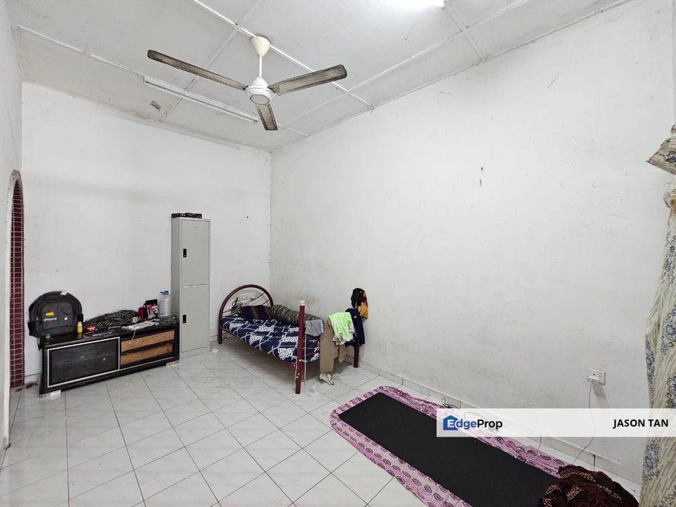 Taman Sri Serdang, Seri Kembangan, Single Storey House [ NOTFACINGHOUSE 🌈 20x70 4ROOM2BATH ], Selangor, Seri Kembangan