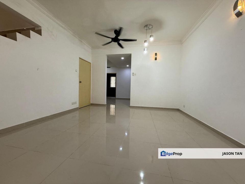 Taman Puchong Utama, Puchong, 2 Storey House [ RENOVATED 🌈 EXTENDEDBACK MODERNKITCHEN ], Selangor, Puchong