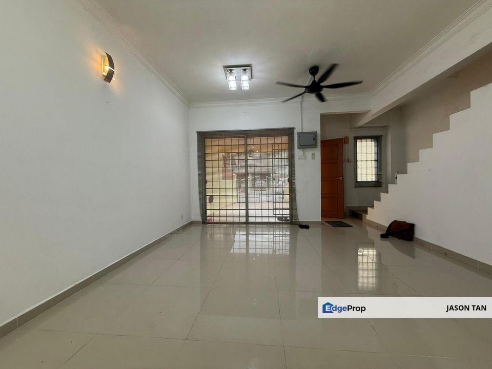 Taman Puchong Utama, Puchong, 2 Storey House [ RENOVATED 🌈 EXTENDEDBACK MODERNKITCHEN ], Selangor, Puchong