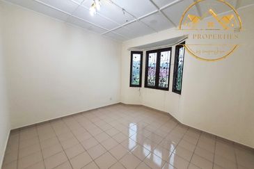 Taman Saujana Puchong