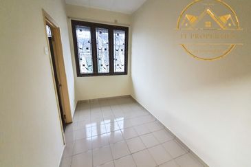 Taman Saujana Puchong