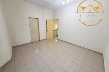 Taman Saujana Puchong