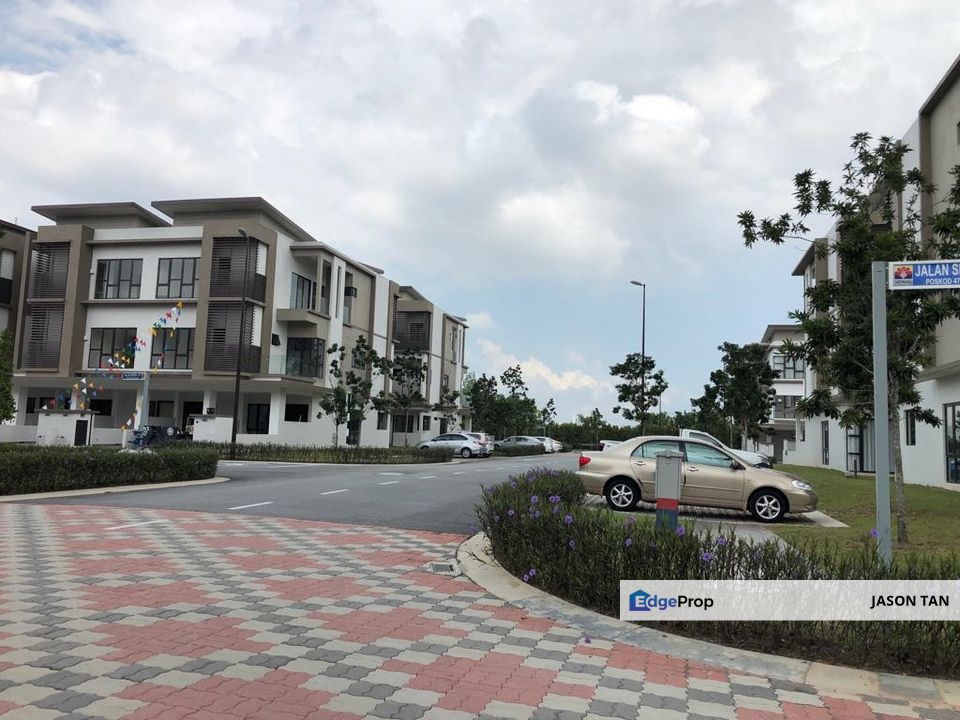 N'dira Townhouse Sierra 12 @ 16 Sierra [ UPPERUNIT 🌈 3ROOM 2573SF HIGHCEILING NEAR MRT ], Selangor, Puchong South