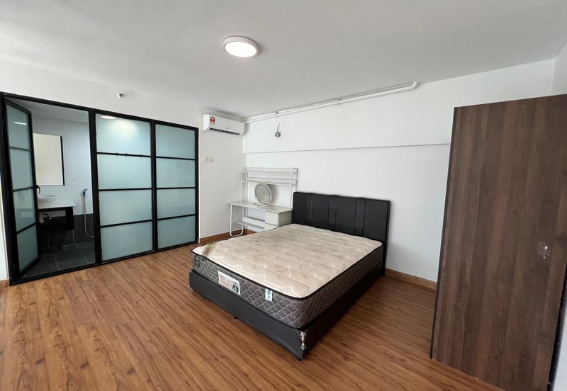 M Soho @ Empire City