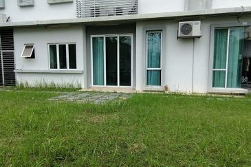 Villa Heights @ Equine Park