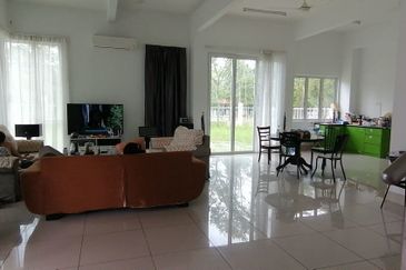 Villa Heights @ Equine Park