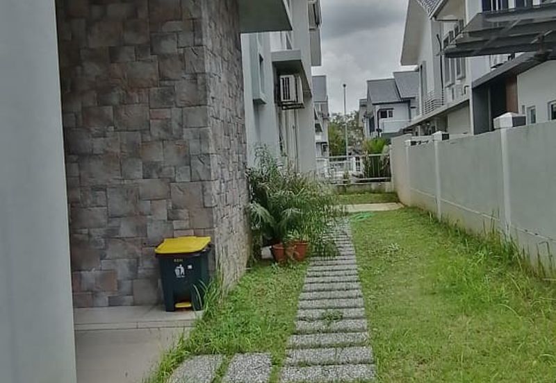 Villa Heights @ Equine Park