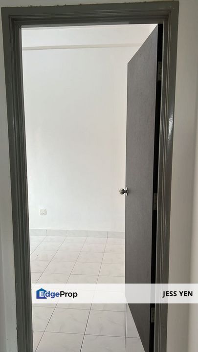 Anggerik Villa 2, Semenyih, Selangor Kajang Apartment Freehold Newly Reno, Selangor, Semenyih