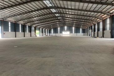 West Port, Pulau Indah