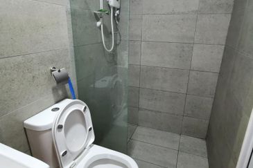 Kenwingston Square Garden