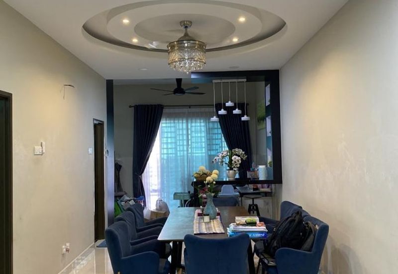 IMPIANA VILLA @TAMAN TUANKU JAAFAR