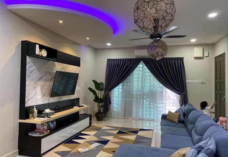 IMPIANA VILLA @TAMAN TUANKU JAAFAR