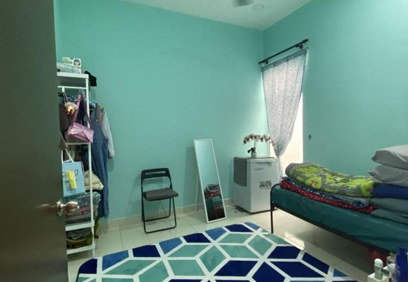 IMPIANA VILLA @TAMAN TUANKU JAAFAR