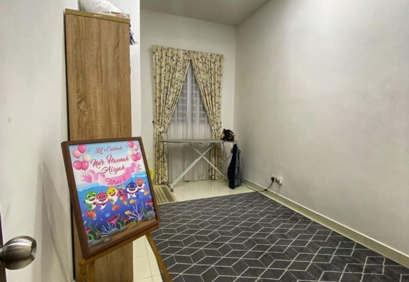 IMPIANA VILLA @TAMAN TUANKU JAAFAR