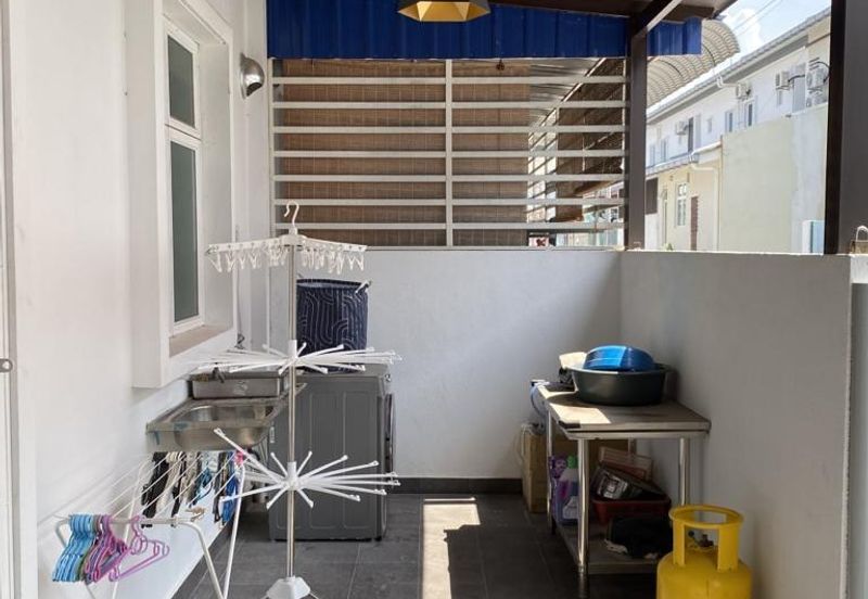 IMPIANA VILLA @TAMAN TUANKU JAAFAR