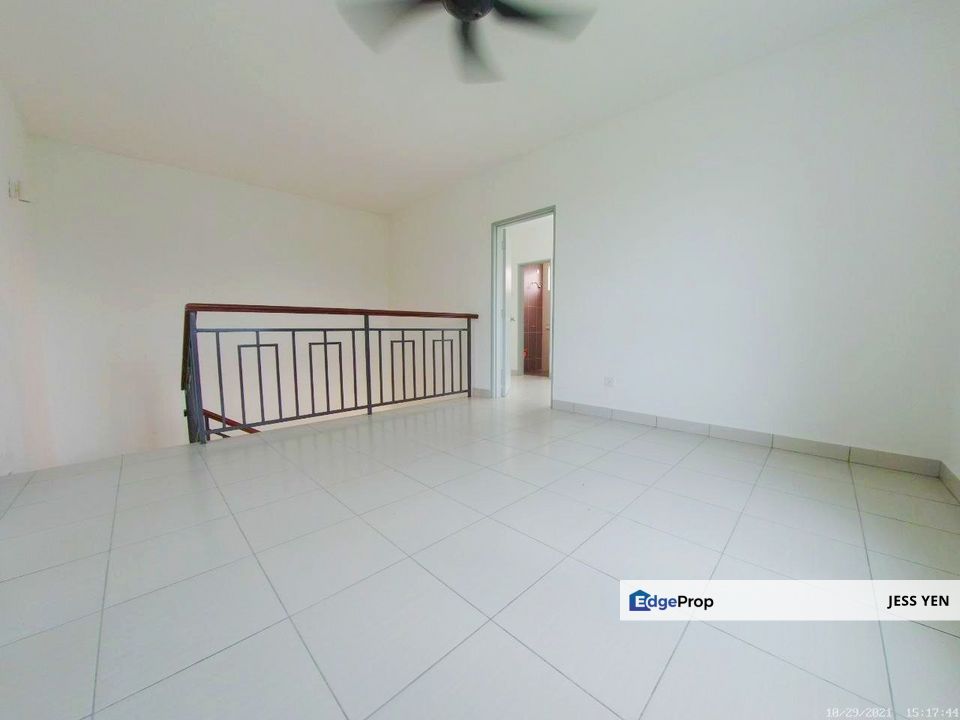 Bandar Pelangi Semenyih 2, Semenyih, Selangor 100% LOAN End Lot RENO Double Storey House Sale , Selangor, Semenyih