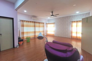 Mantin, Mantin, Negeri Sembilan ENDLOT RENO EXTENDED Below Market Price Double Storey House for Sale 