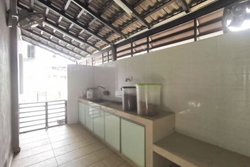 Mantin, Mantin, Negeri Sembilan ENDLOT RENO EXTENDED Below Market Price Double Storey House for Sale 