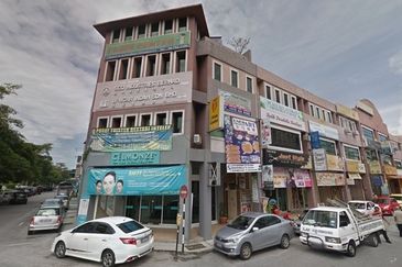 Pusat Komersial Lobak