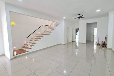 Cradleton @ Eco Majestic