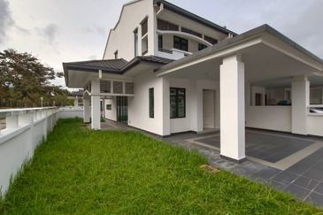 Cradleton @ Eco Majestic