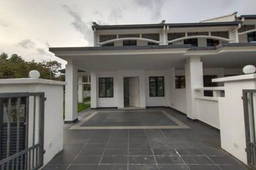 Cradleton @ Eco Majestic