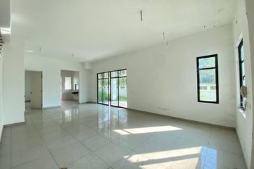 Cradleton @ Eco Majestic