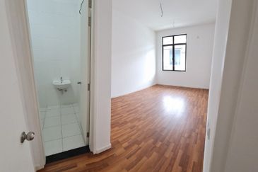 Cradleton @ Eco Majestic