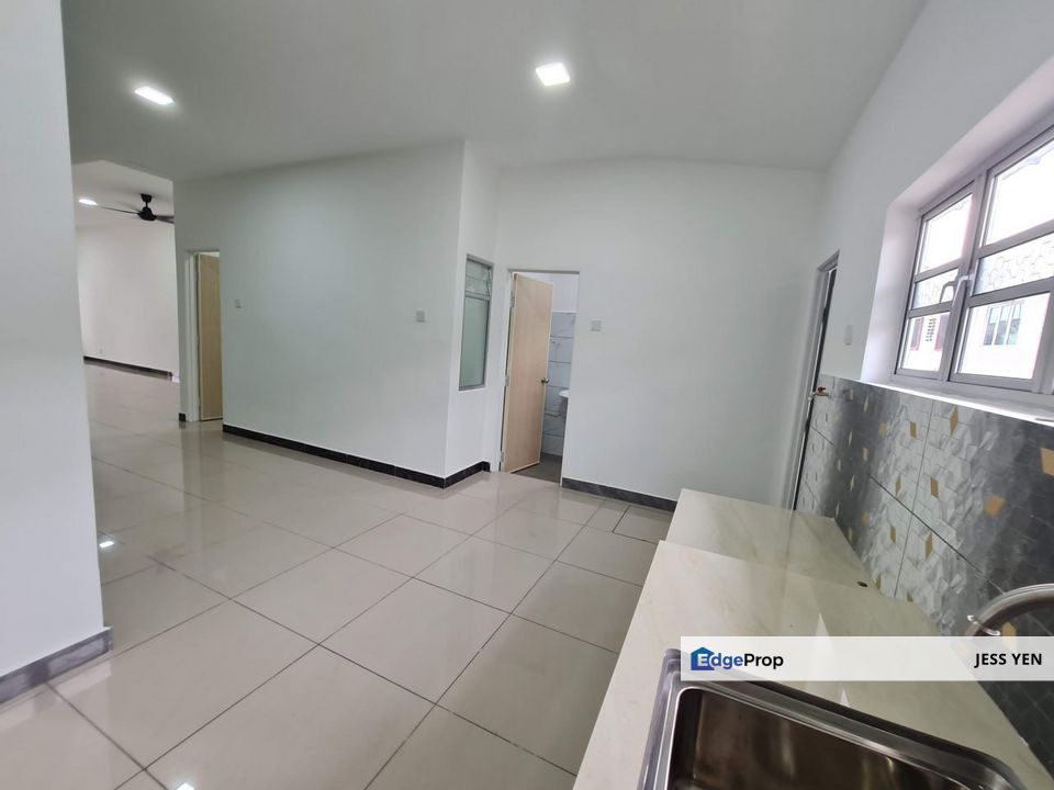 [100% LOAN] [NEW RENO] Single Storey House Freehold Fully Extended, Selangor, Semenyih