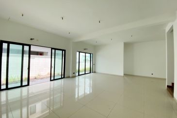 SAUJANA DUTA @ S2 HEIGHTS