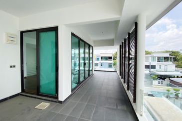 SAUJANA DUTA @ S2 HEIGHTS