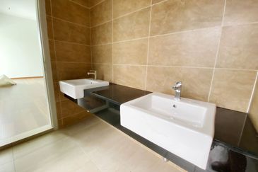 SAUJANA DUTA @ S2 HEIGHTS