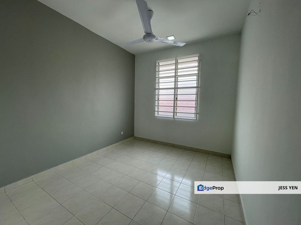 100% LOAN Renovated Double Storey House for Sale Taman Mawar Salak Tinggi Sepang Kota Warisan, Selangor, Sepang