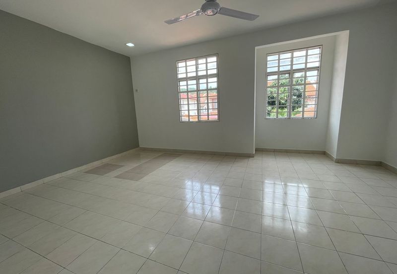 Taman Mawar, Bandar Baru Salak Tinggi