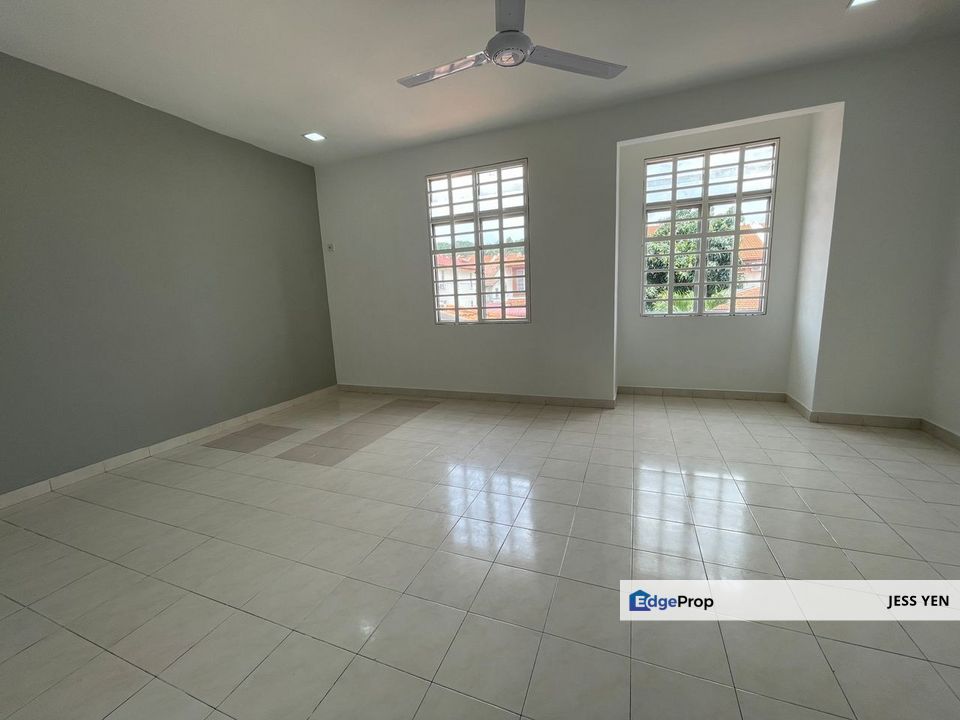 100% LOAN Renovated Double Storey House for Sale Taman Mawar Salak Tinggi Sepang Kota Warisan, Selangor, Sepang