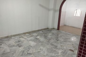 TAMAN PELANGI (MANTIN)