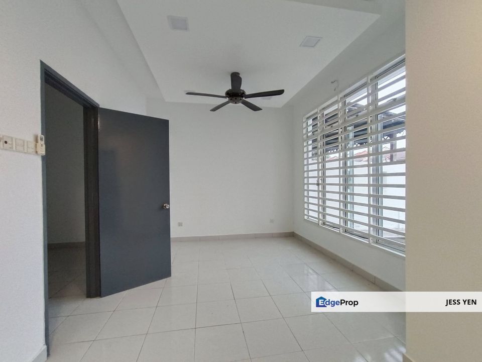 Taman Pelangi Semenyih 2, Semenyih, Selangor Double Sty House for Sale 100% Loan, Selangor, Semenyih