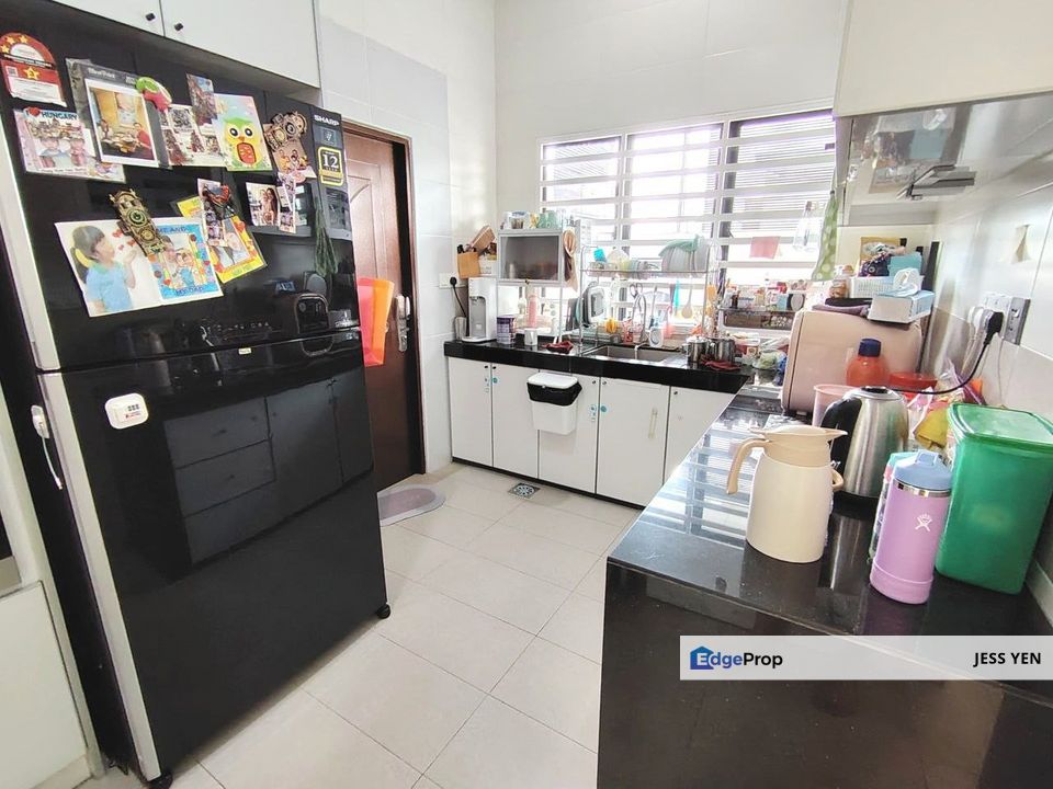 Taman Mantin Putra, Mantin, Negeri Sembilan Semi D House 35x80 Renovated Good Condition, Negeri Sembilan, Mantin