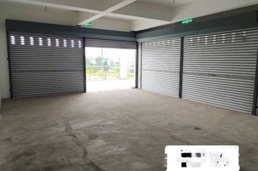 Oakland Commercial Centre