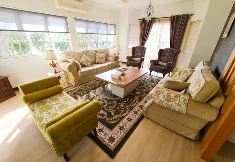 Perdana College Heights