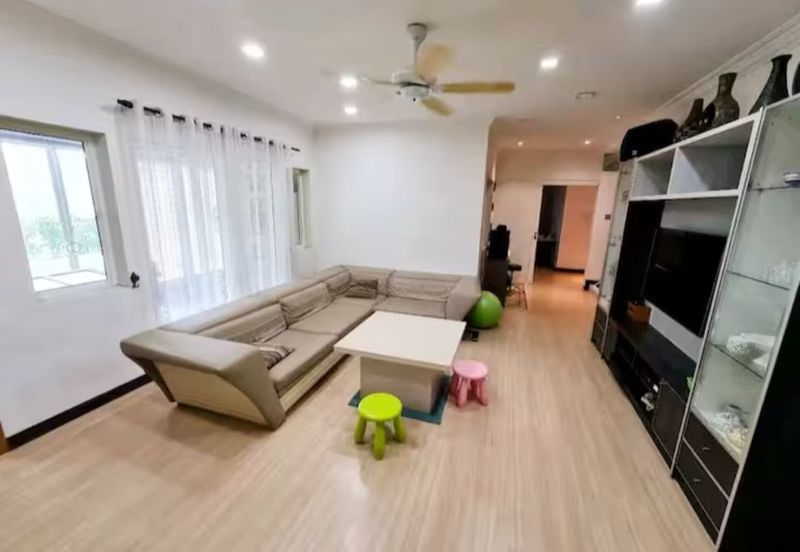 Perdana College Heights