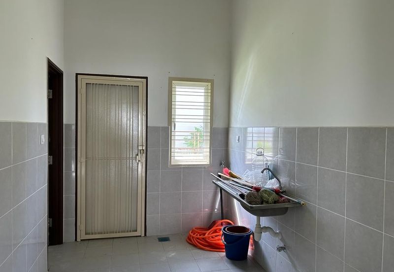 PELANGI HEIGHTS (TAMAN KAYANGAN)