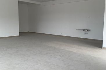 Nilai 3, Nilai, Negeri Sembilan Double Storey Semi D Factory Warehouse for Rent