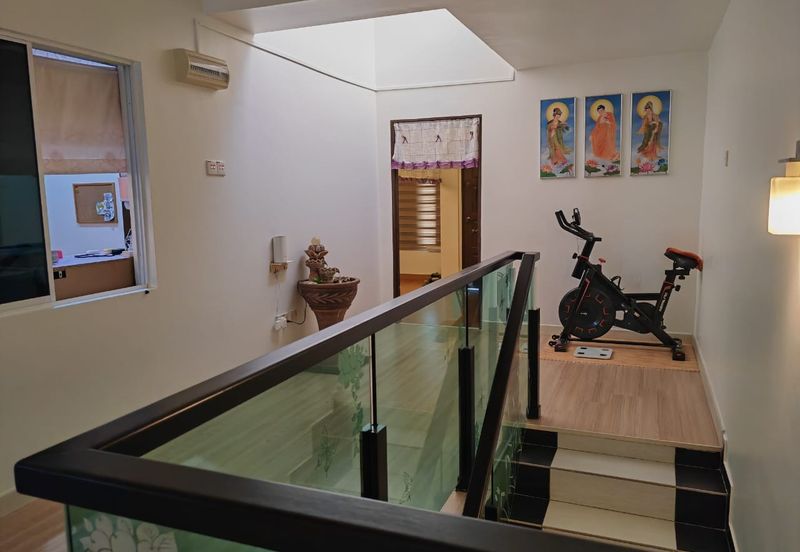 Taman Saujana Puchong