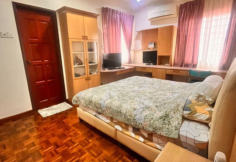 Green Street Homes Seremban 2