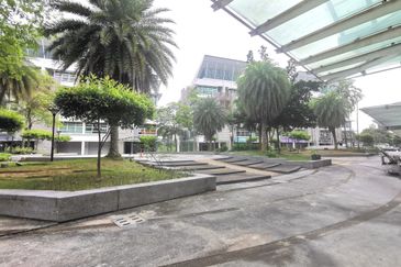 Laman Seri Business Park