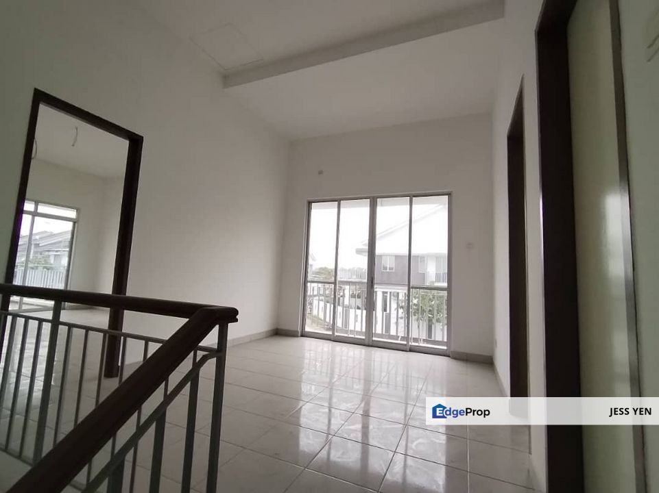 Facing Open New Unit Tmn Bukit Kepayang Seremban 2 Heights 2 Sty Reno House, Negeri Sembilan, Seremban